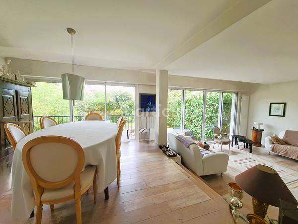Vente
                Maison185 m² - 7 Pièces -
                    LE PECQ (78230)