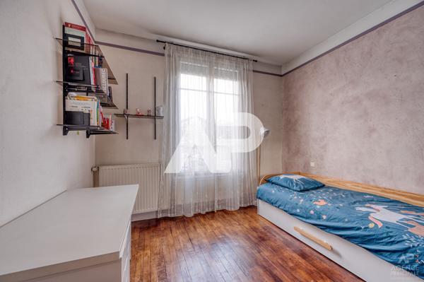 Maison Rueil Malmaison 7 pièce(s) 179m² 1 150 000 € ** - Référence 19727