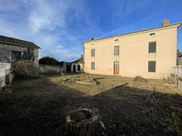 Maison à vendre à Argentonnay dans les Deux-Sèvres (79150), ref : AGM378