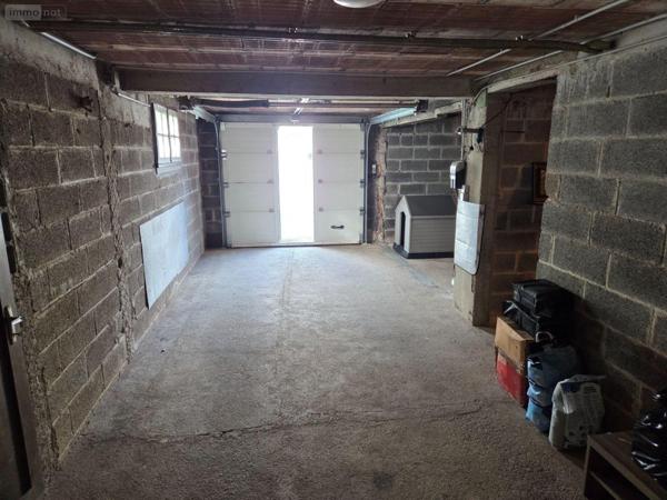 Maison à vendre à Ambrières-les-Vallées en Mayenne (53300), ref : 53075DLS26001