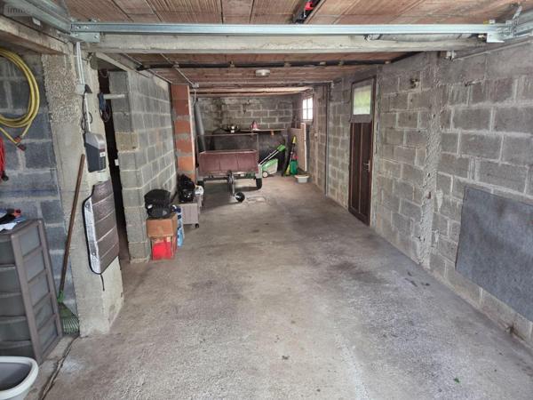 Maison à vendre à Ambrières-les-Vallées en Mayenne (53300), ref : 53075DLS26001