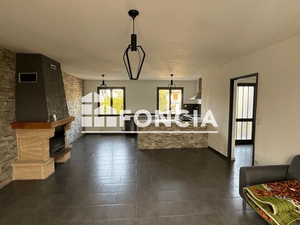 Location Maison 3 pièces 89.16 m² - 32 RUE DE LA COLERETTE Oiry 51530