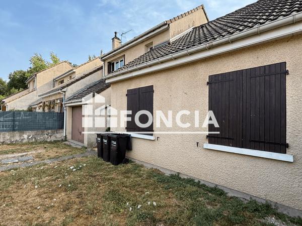 Location Maison 3 pièces 89.16 m² - 32 RUE DE LA COLERETTE Oiry 51530
