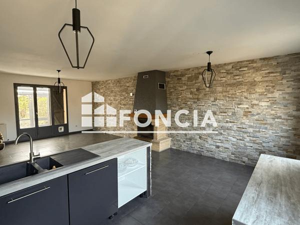 Location Maison 3 pièces 89.16 m² - 32 RUE DE LA COLERETTE Oiry 51530
