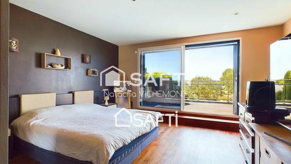 Villa contemporaine d'exception avec accès mer et ses studios locatifs indépendants