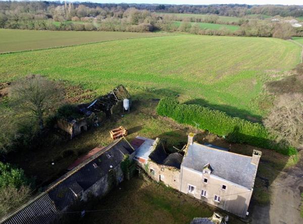 Maison à QUESTEMBERT, 56230 - 6 pièces 105m²