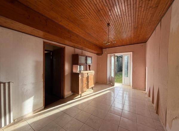 Maison à QUESTEMBERT, 56230 - 6 pièces 105m²