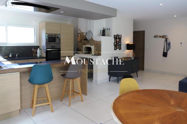 MAISON/ VILLA CONTEMPORAINE AVEC PISCINE - 200m PLAGE -