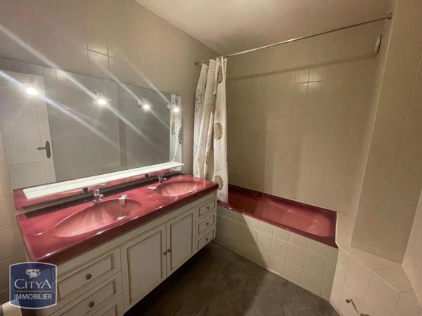 Appartement à louer 1 pièce 11.8m² Le Mans (72100)