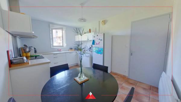 Beau duplex de 104m² avec garage et balcon