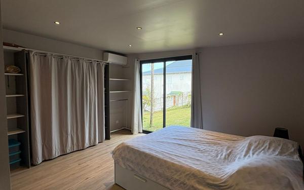 Maison à vendre    7 pièces • 127 m2 Le Gosier