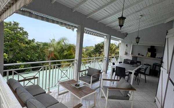 Maison à vendre    7 pièces • 127 m2 Le Gosier