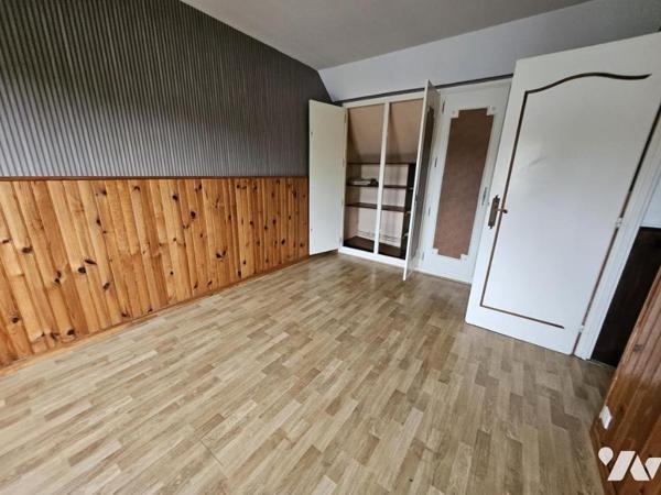 Maison semi-individuelle SEMI-PLAIN-PIED – Lumineuse & proche commodités