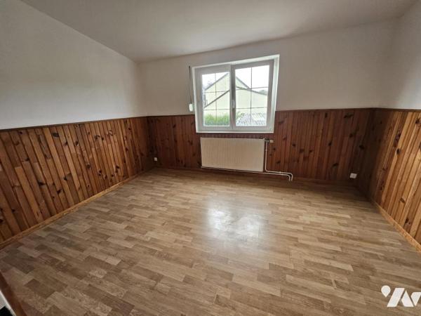 Maison semi-individuelle SEMI-PLAIN-PIED – Lumineuse & proche commodités