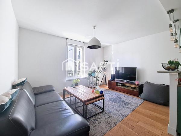 Appartement deux pièces place carnot