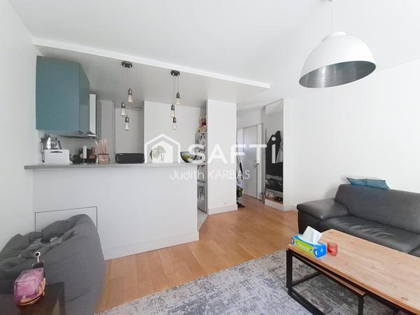 Appartement deux pièces place carnot