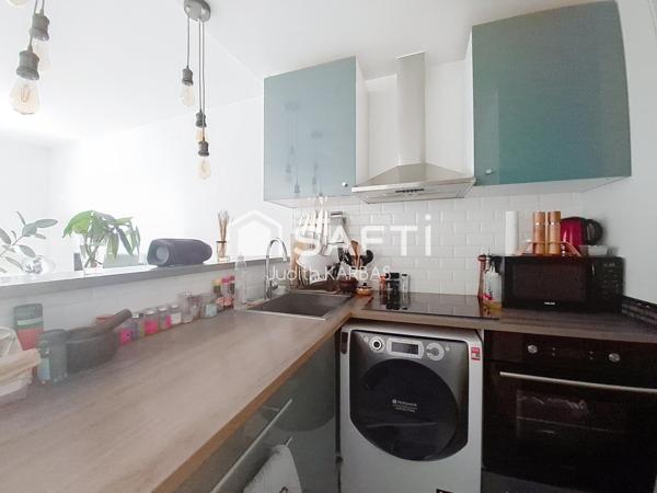 Appartement deux pièces place carnot