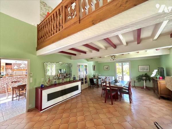 Coup de cœur  assuré pour cette maison de caractère en parfait état!