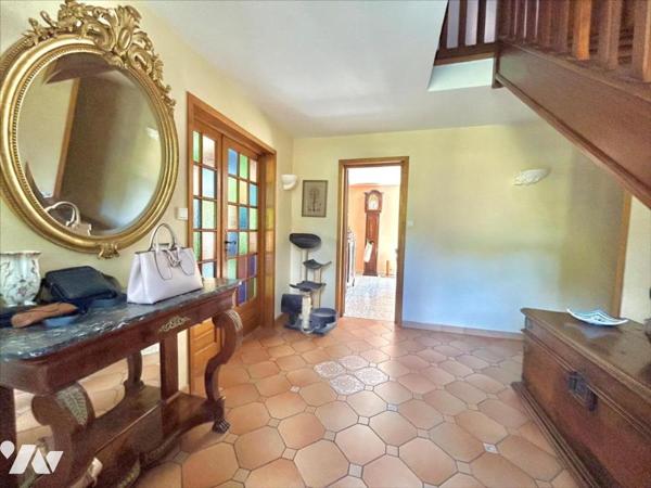 Coup de cœur  assuré pour cette maison de caractère en parfait état!