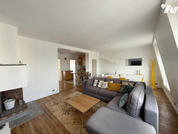 APPARTEMENT TRAVERSANT AVEC VUE DEGAGEE