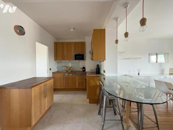 APPARTEMENT TRAVERSANT AVEC VUE DEGAGEE