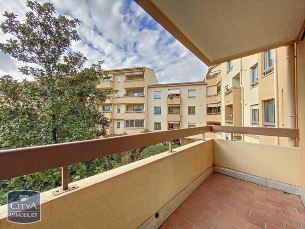 Appartement à louer 2 pièces 48.95m² Nîmes (30900)
