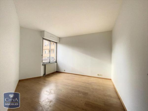 Appartement à louer 2 pièces 48.95m² Nîmes (30900)