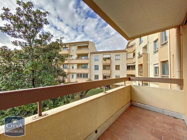 Appartement à louer 2 pièces 48.95m² Nîmes (30900)
