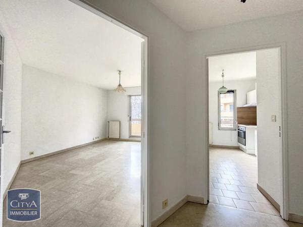 Appartement à louer 2 pièces 48.95m² Nîmes (30900)