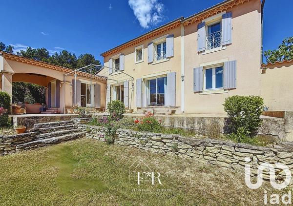 Maison à vendre 8 pièces 240 m² Eyragues