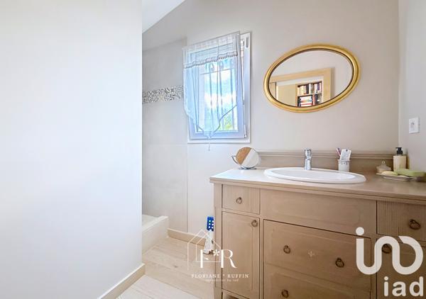 Maison à vendre 8 pièces 240 m² Eyragues