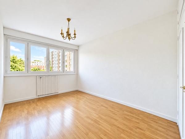 Un appartement aux volumes généreux, idéal pour une vie de famille Détails des diagnostics énergétiques