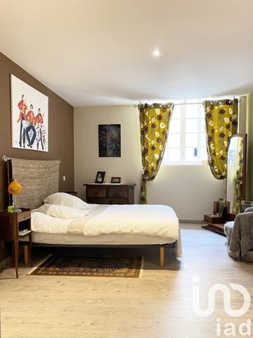 House for sale 3 rooms 130 m² Jarnac