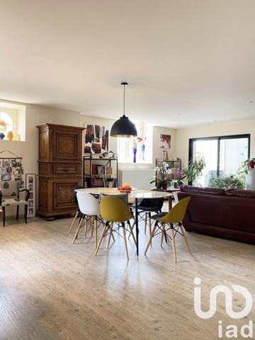 House for sale 3 rooms 130 m² Jarnac