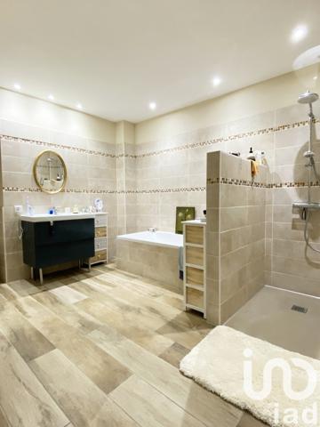 House for sale 3 rooms 130 m² Jarnac