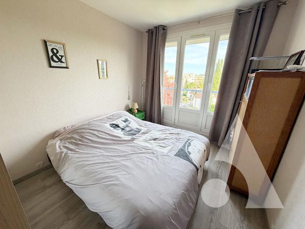 Appartement 4 pièces 76.01 m2