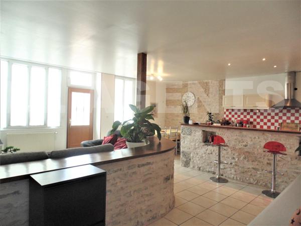 maison/villa 6 pièce(s) 240 m2