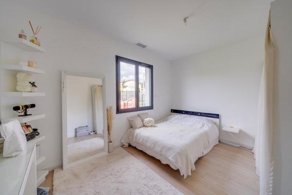 Saint-André-de-Cubzac (33240) Maison 5 pièces de 120m2 habitables avec garage et terrasse sur parcelle de 400m2