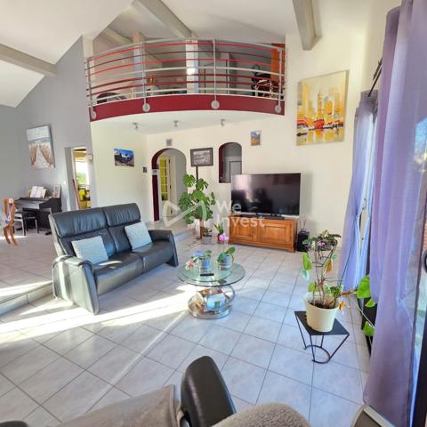Maison familiale avec piscine – Tournefeuille