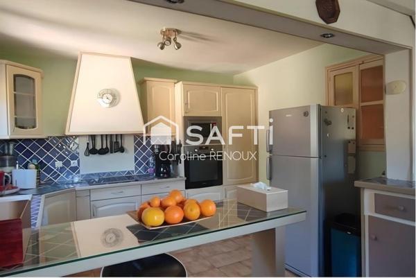 Villa avec 6 chambres , grand terrain avec piscine et double garage