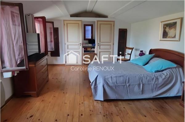 Villa avec 6 chambres , grand terrain avec piscine et double garage