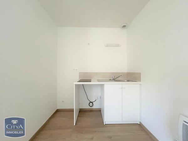 Appartement à louer 2 pièces 34.45m² Coutras (33230)