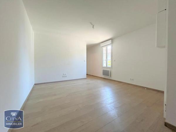 Appartement à louer 2 pièces 34.45m² Coutras (33230)