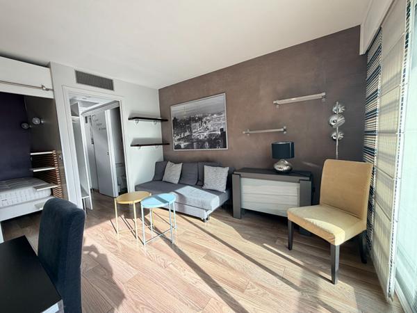 Appartement Puteaux 2 pièces 29.37 m² avec balcon