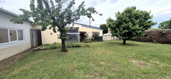 Vente                                                      Maison
                        
                     5 pièces                      92 m2                     à Arnage