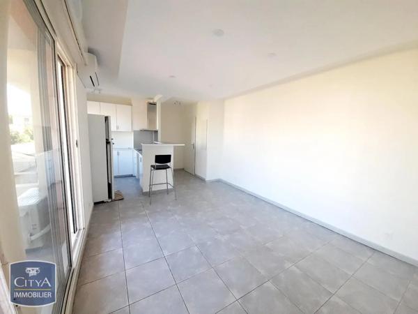 Appartement à louer 2 pièces 32.71m² Aix-en-Provence (13100)