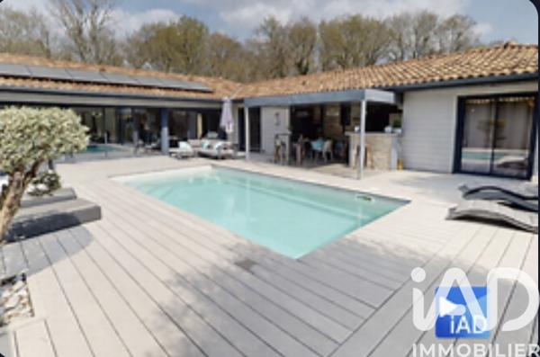 Maison à vendre 6 pièces 190 m² Soustons