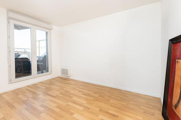 Lumineux F3 dernier étage avec grande terrasse de 40m²