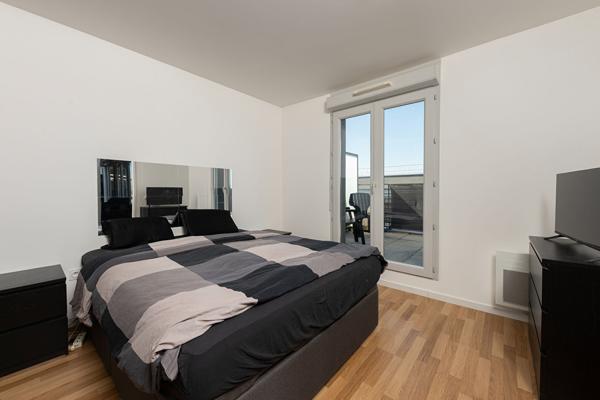 Lumineux F3 dernier étage avec grande terrasse de 40m²