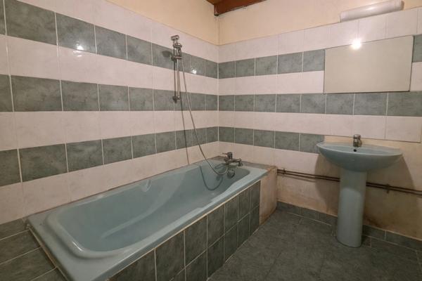 Maison de 1893 à vendre 4 pièces - environ 93 m² et 1350 m² de Terrain CONCARNEAU (29)